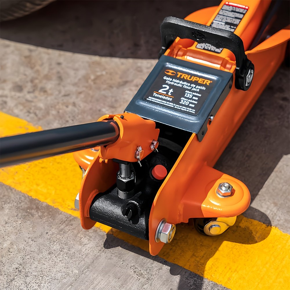 2-Ton Lightweight Floor Jack - Image 6